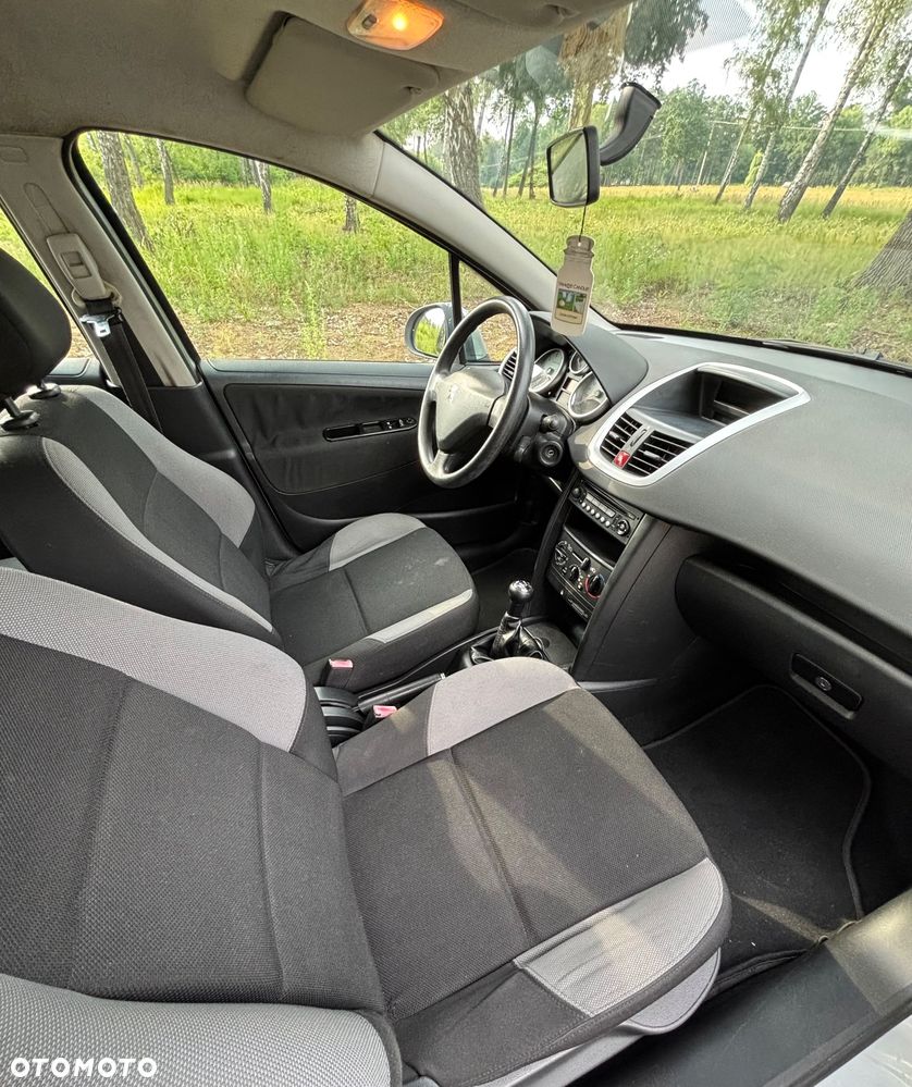 Peugeot 207 95 VTi Urban Move - 10