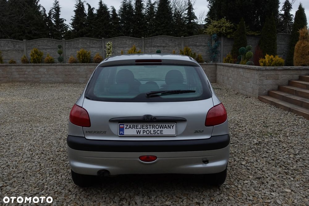 Peugeot 206 - 15