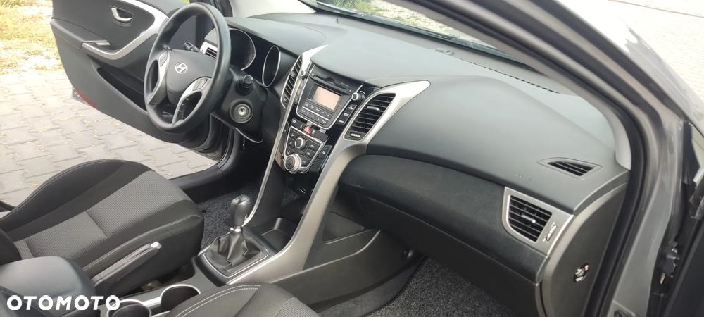 Hyundai i30 1.4 Fifa World Cup Edition - 10