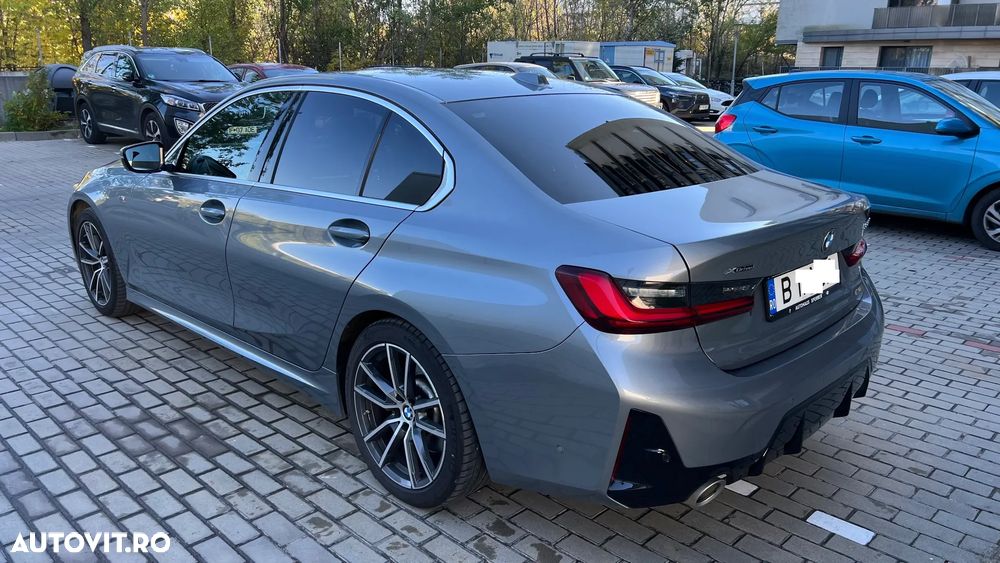 BMW Seria 3 330i xDrive Aut. - 3