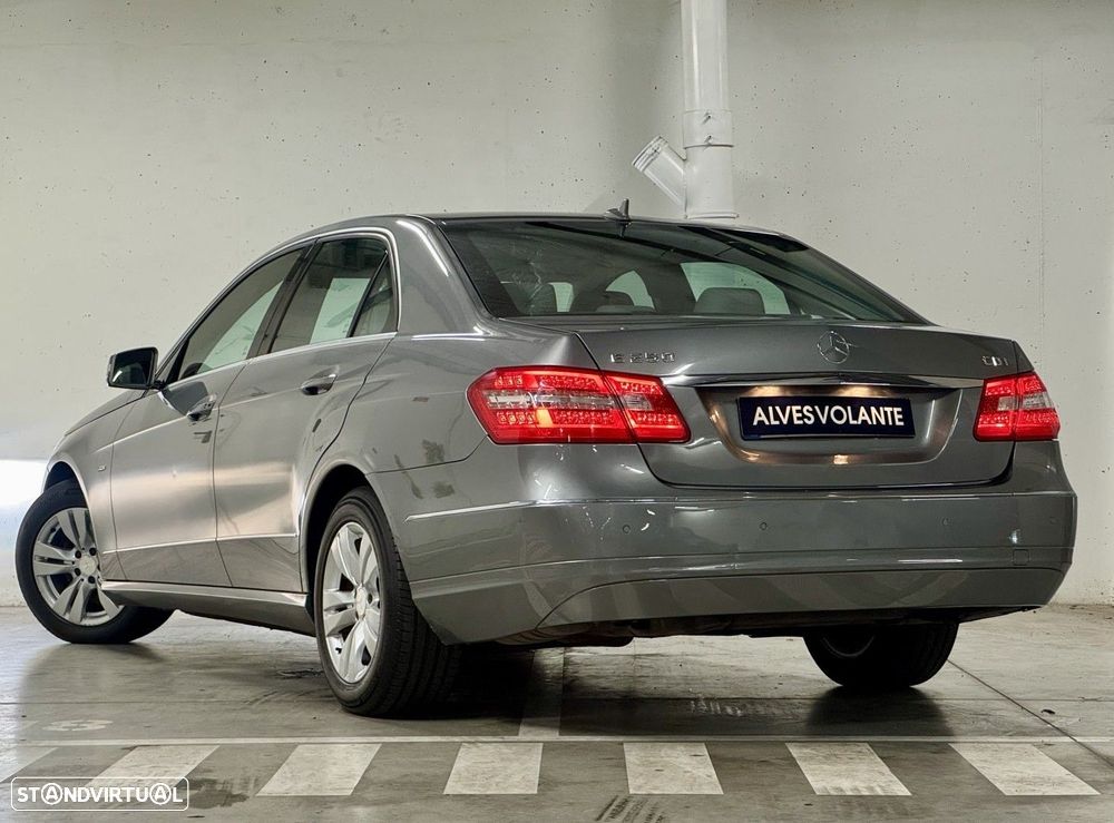 Mercedes-Benz E 250 BlueTEC Avantgarde Auto - 10