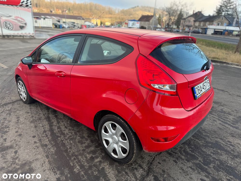 Ford Fiesta 1.25 Celebration - 11