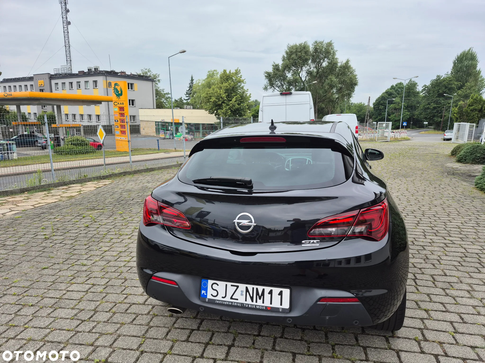 Opel Astra IV GTC 1.6 T Sport - 8