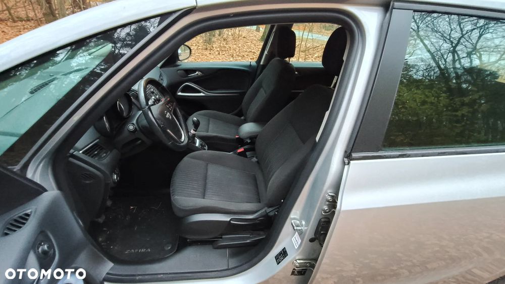 Opel Zafira 1.4 Turbo Edition - 9