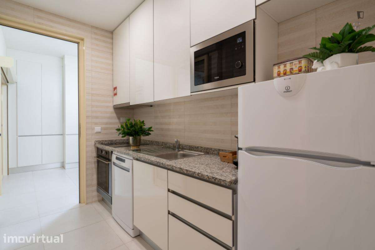 Apartamento com 3 quartos - localizado em Vila nova de gaia - Grande imagem: 2/60