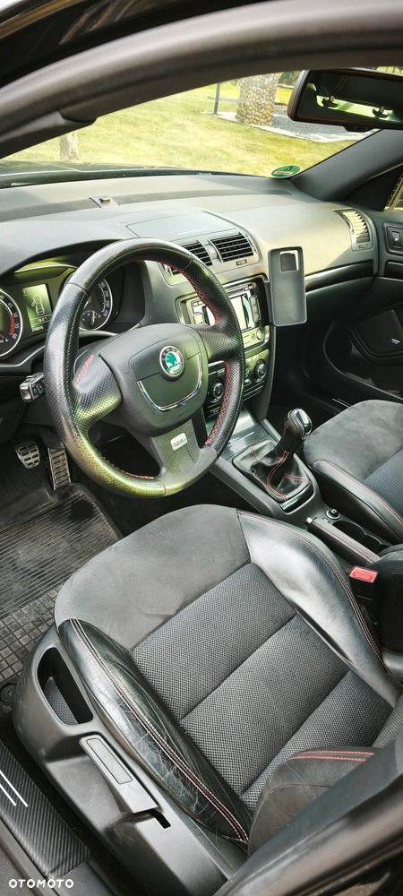 Skoda Octavia 2.0 TDI DPF RS - 2