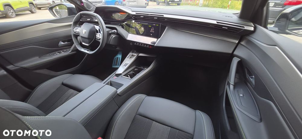 Peugeot 308 1.2 mHEV GT S&S e-DCS6 - 12