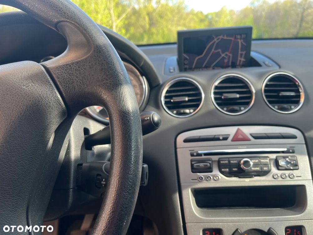 Peugeot 308 1.6 Trendy Navtech - 9