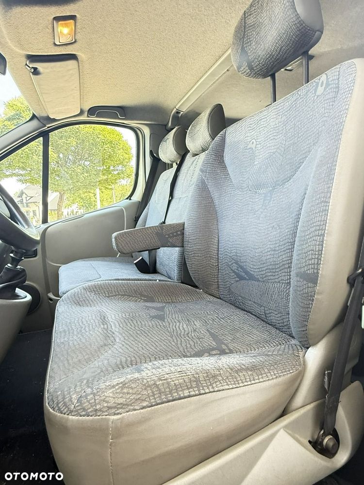 Renault Trafic - 18