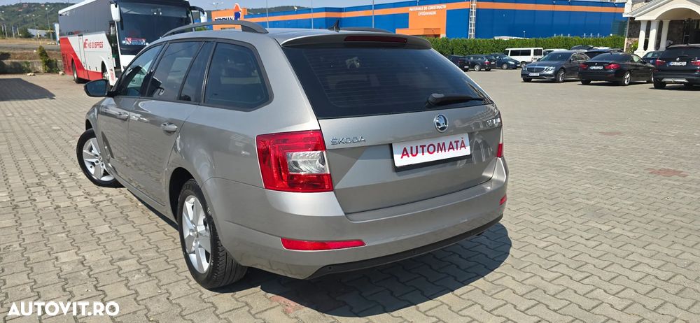 Skoda Octavia 1.6 TDI Ambiente DSG - 4