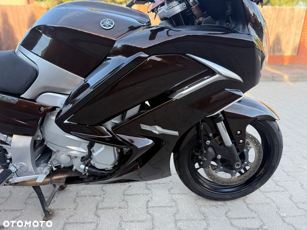 Yamaha FJR - 8