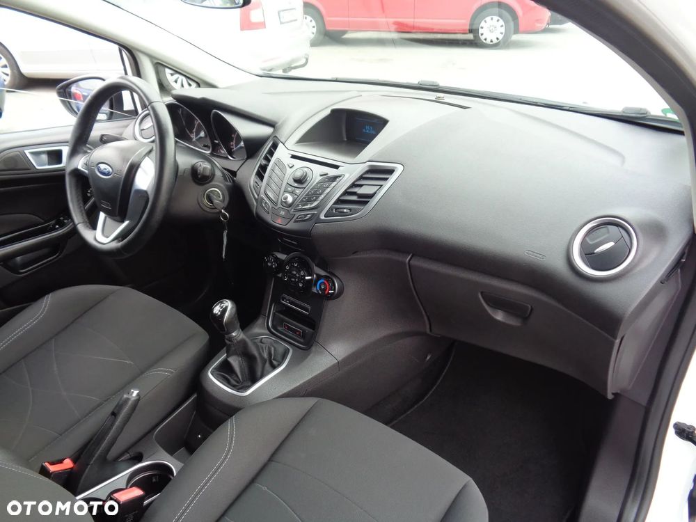 Ford Fiesta - 16
