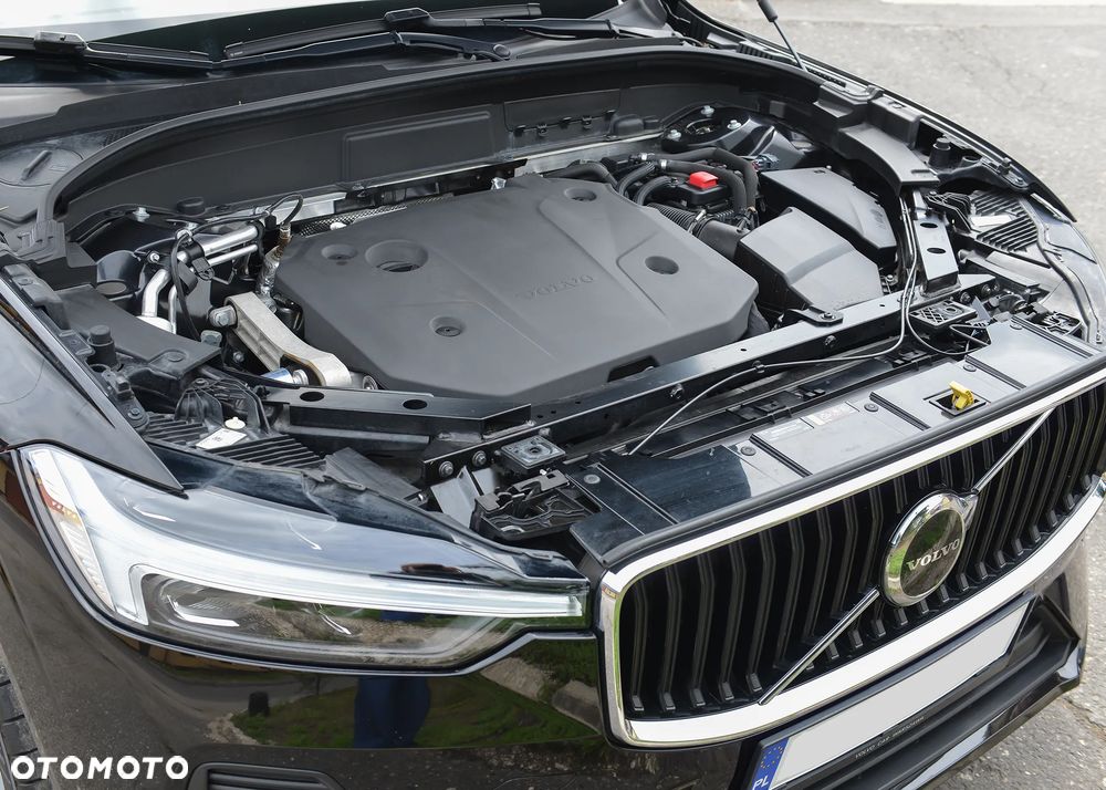 Volvo XC 60 B4 D Momentum - 8