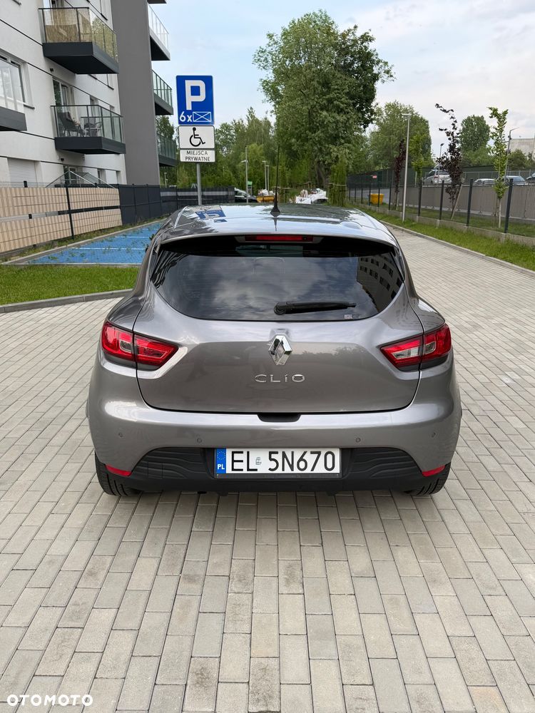 Renault Clio 1.2 16V Life - 8