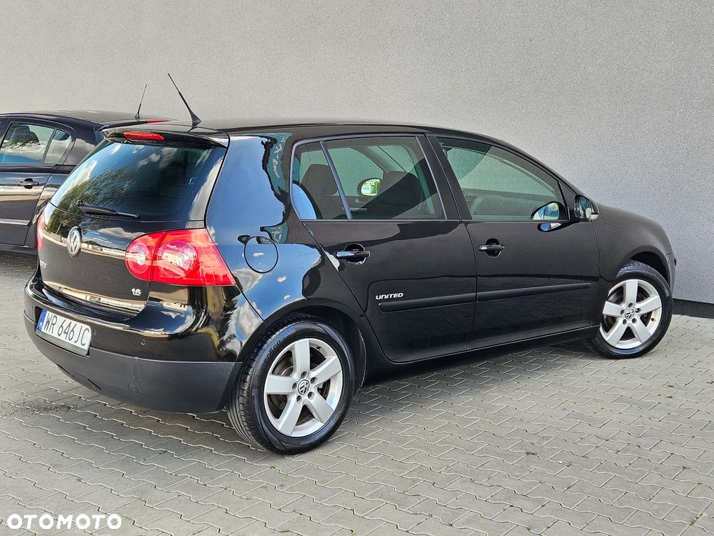 Volkswagen Golf 1.6 United - 22