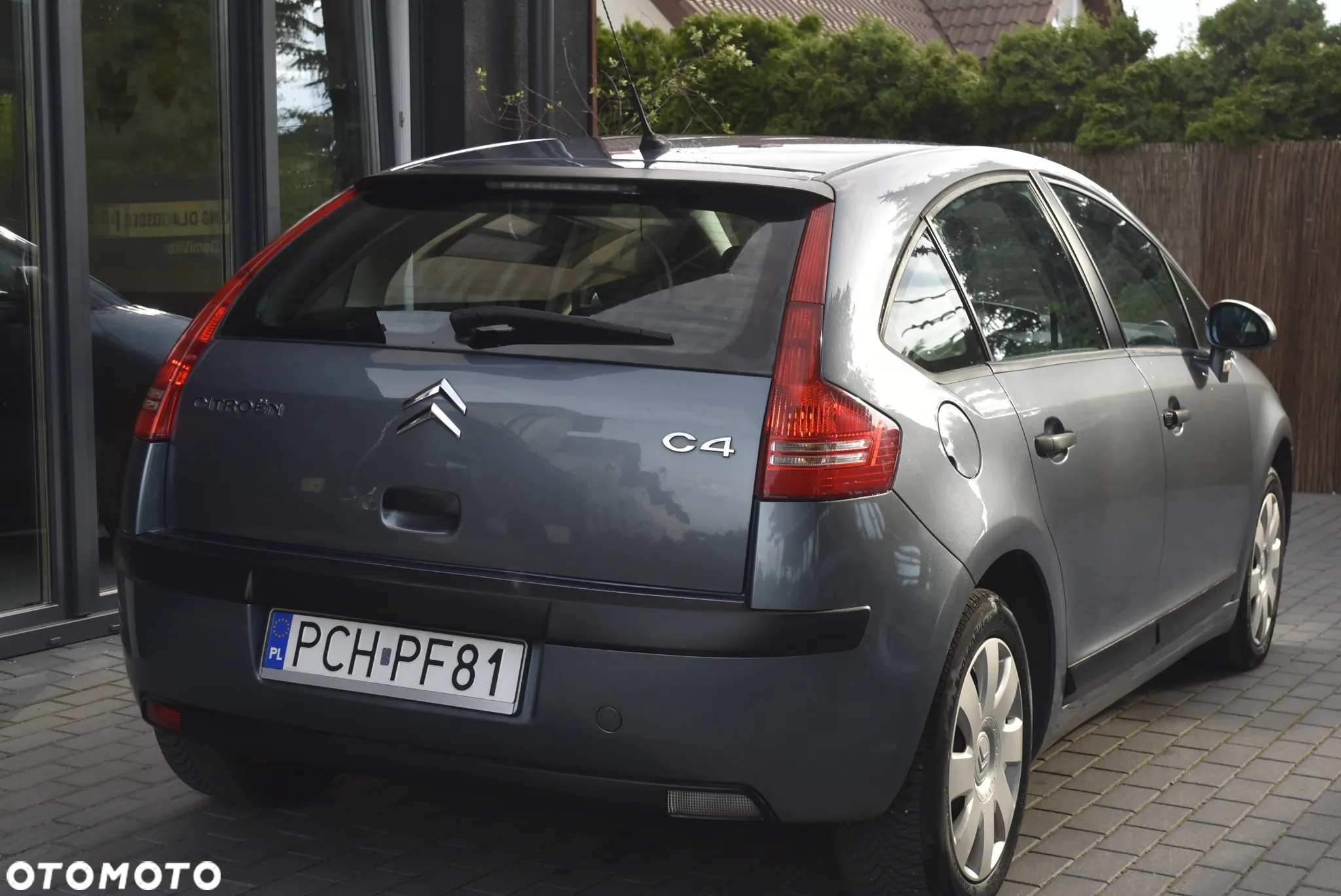 Citroën C4 1.6 16V Style - 5