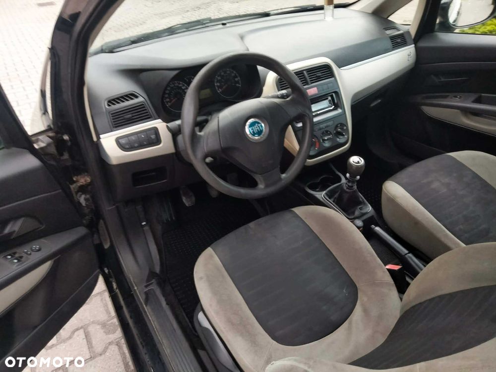 Fiat Grande Punto - 7