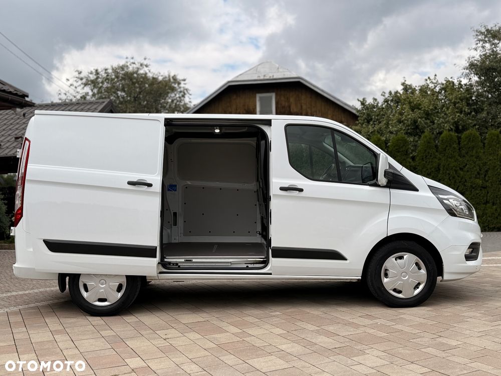 Ford Transit Custom - 8