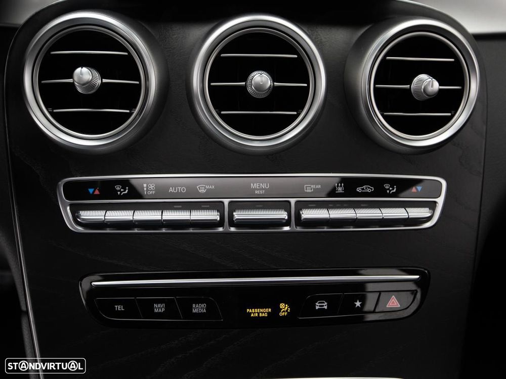 Mercedes-Benz GLC 300 de 4Matic 9G-TRONIC AMG Line - 27