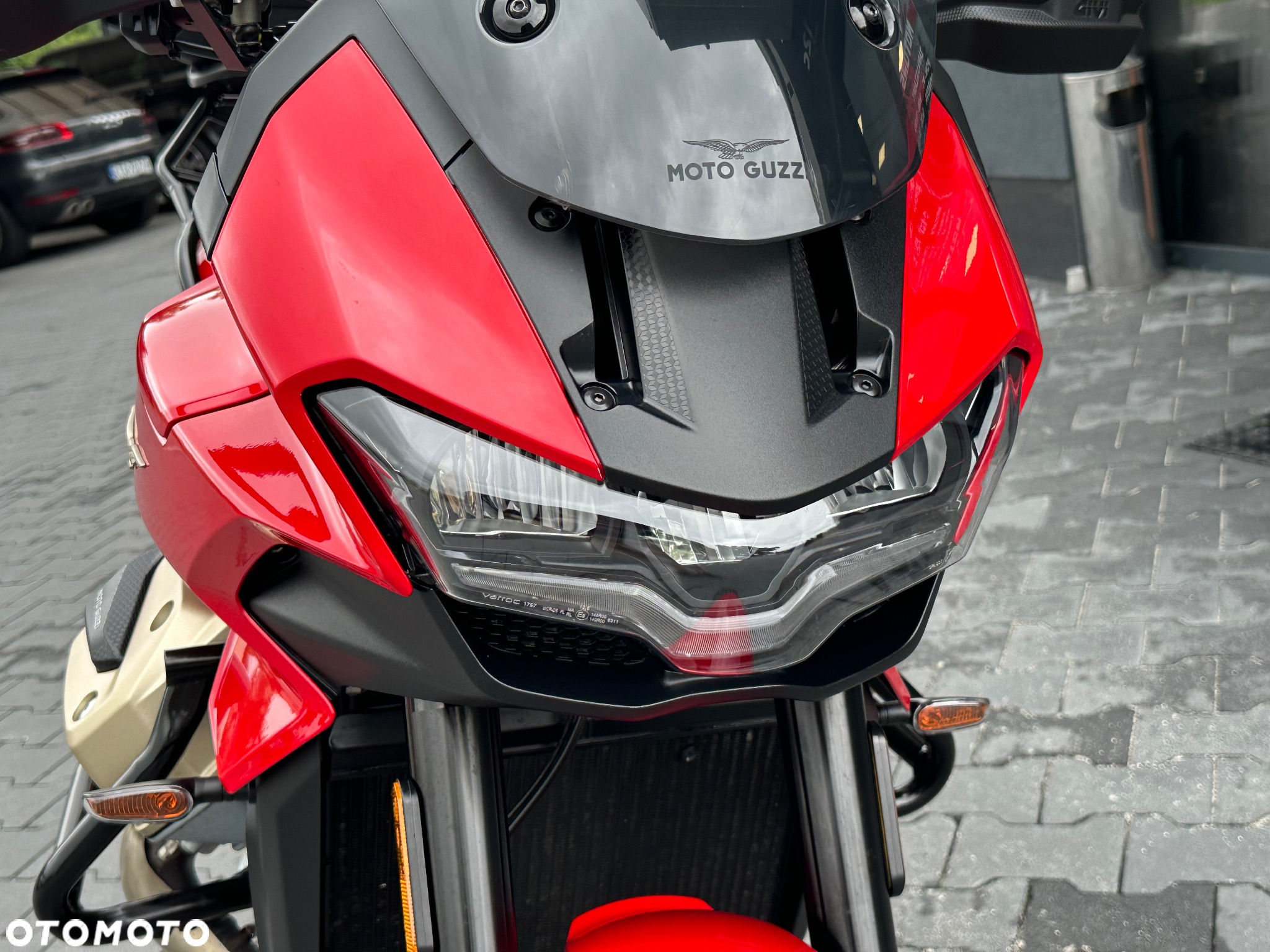 Moto Guzzi V100 Mandello - 21