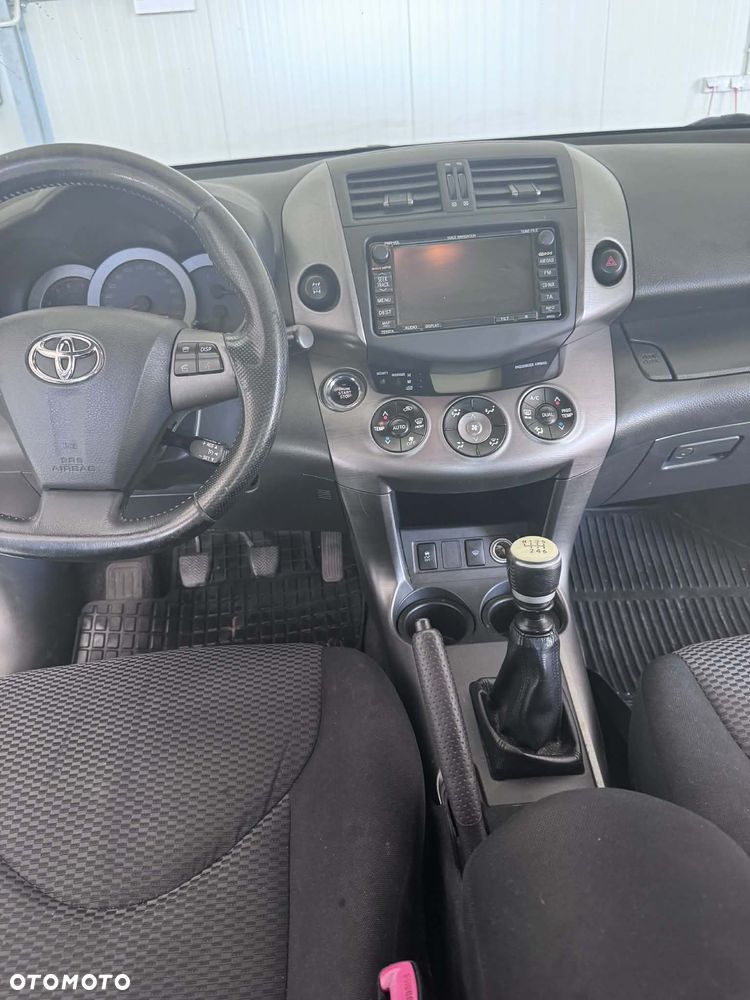 Toyota RAV4 2.2 D-4D Sol Platinium NAVI - 28