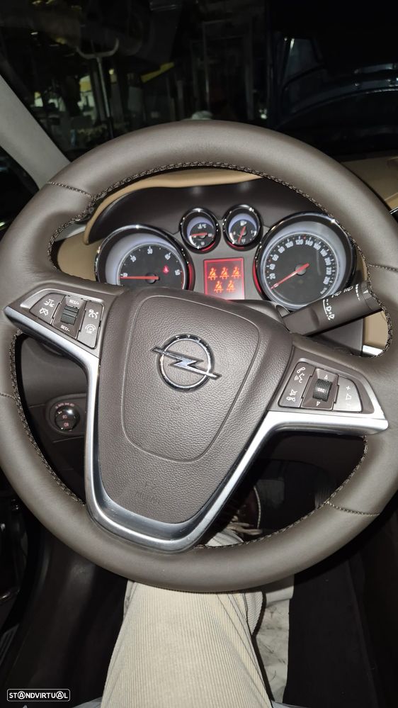 Opel Zafira Tourer 2.0 CDTI Auto Sport - 11