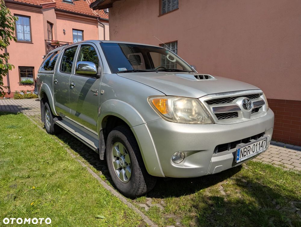 Toyota Hilux 2.5 D-4D SR5 - 3