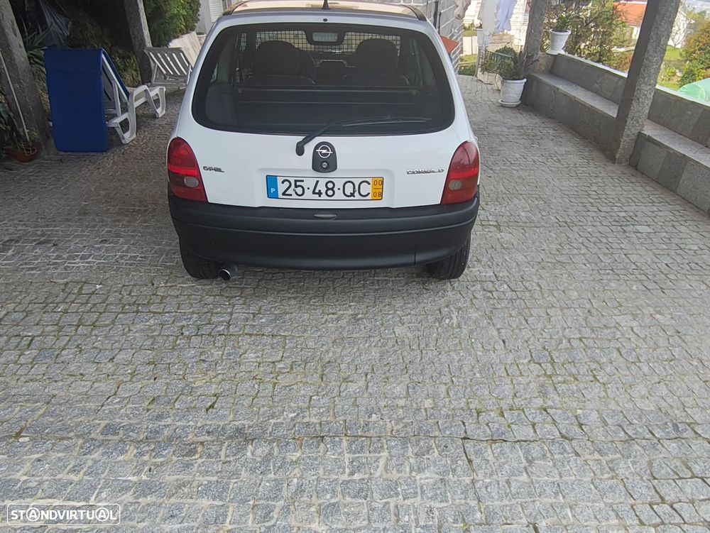 Opel Corsa - 4