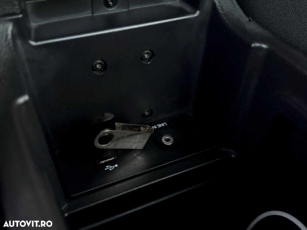 Ford Focus 1.0 EcoBoost Trend - 32