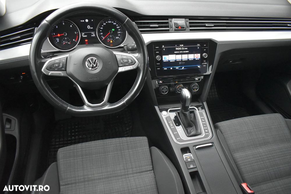 Volkswagen Passat - 9