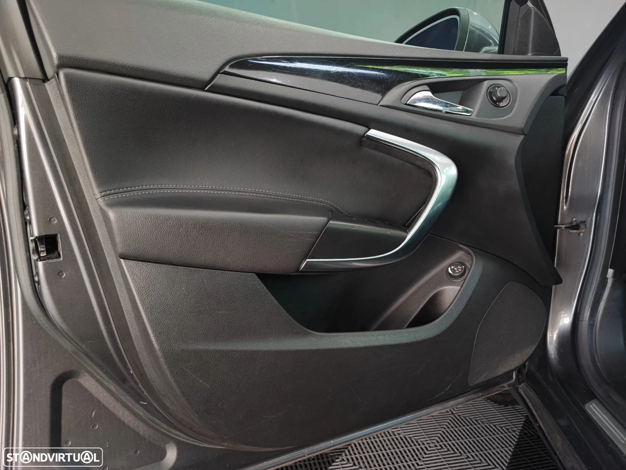 Opel Insignia Sports Tourer 2.0 CDTi Cosmo ecoFLEX - 20