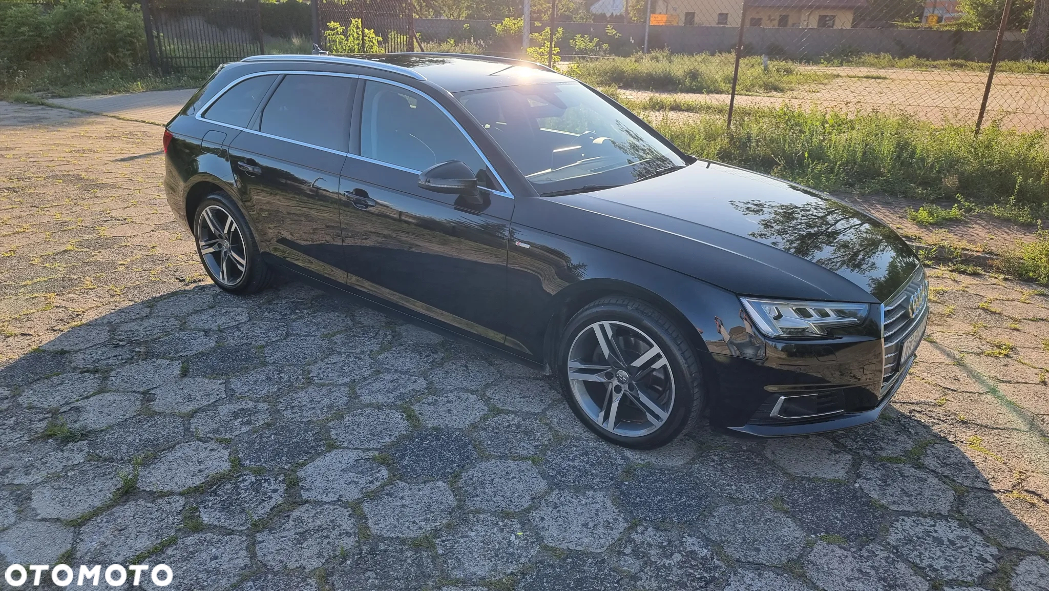 Audi A4 Avant 2.0 TDI DPF Attraction - 4