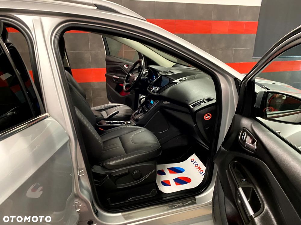 Ford Kuga 2.0 TDCi 4x4 Titanium - 20