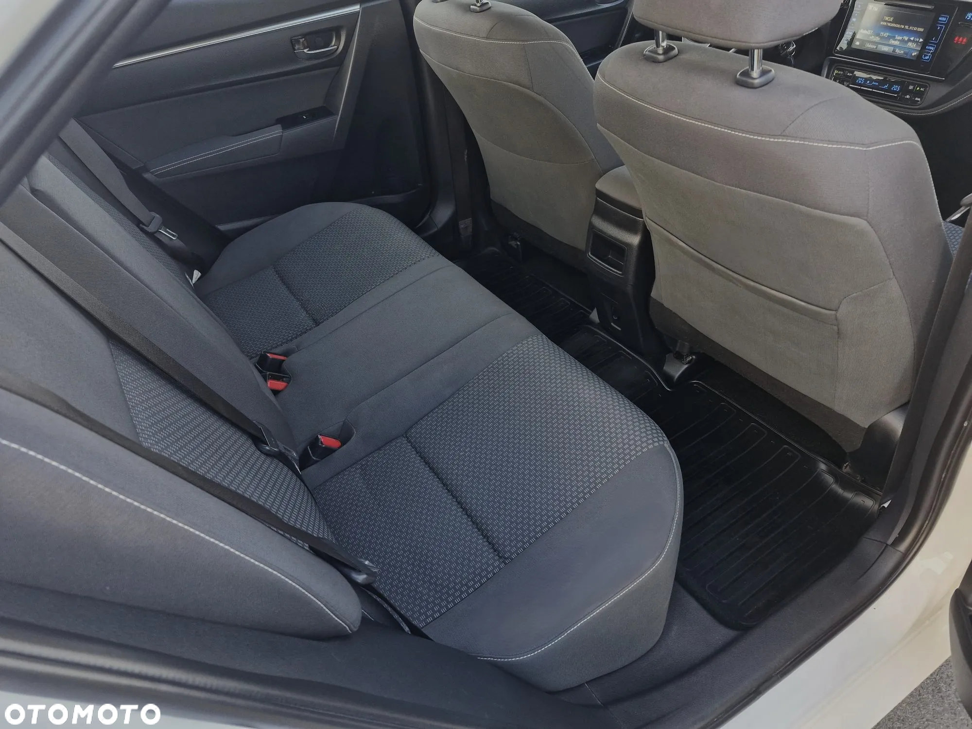 Toyota Corolla 1.4 D-4D Premium - 11