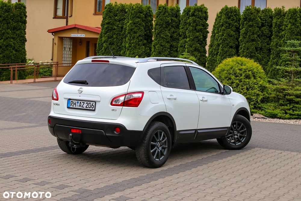 Nissan Qashqai 2.0 dCi DPF tekna - 9