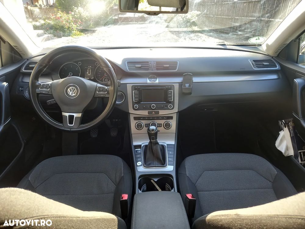 Volkswagen Passat 2.0 TDI BlueMotion Technology Comfortline - 5