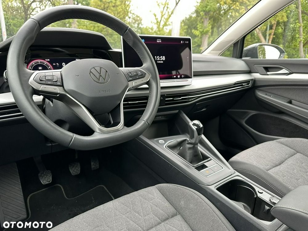 Volkswagen Golf - 22