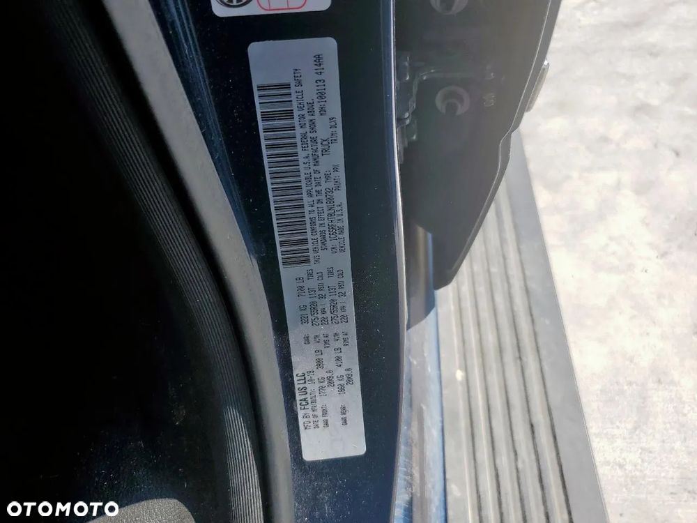 RAM 1500 Crew Cab Shortbed Limited - 12