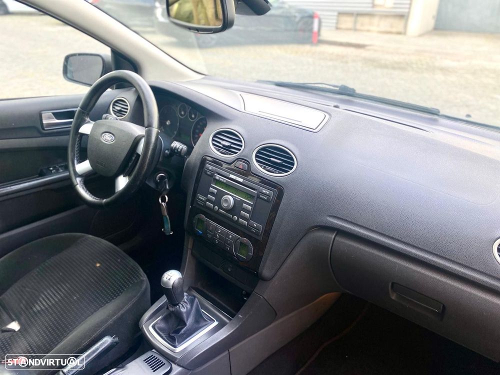 Ford Focus SW 1.6 TDCi Ambiente - 19