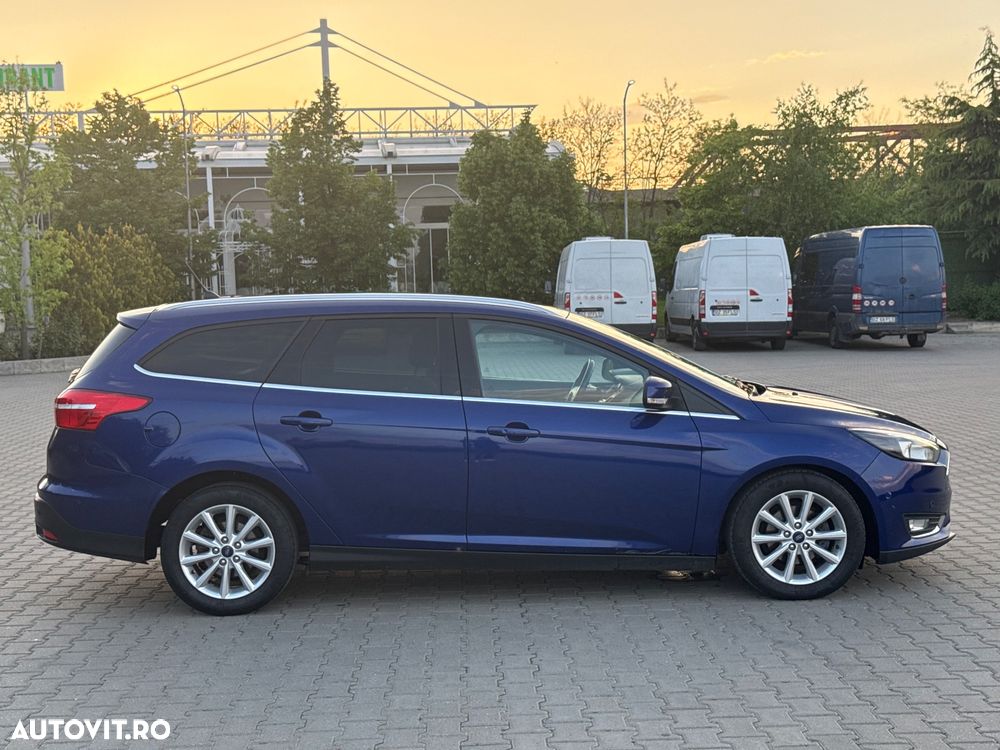 Ford Focus - 11