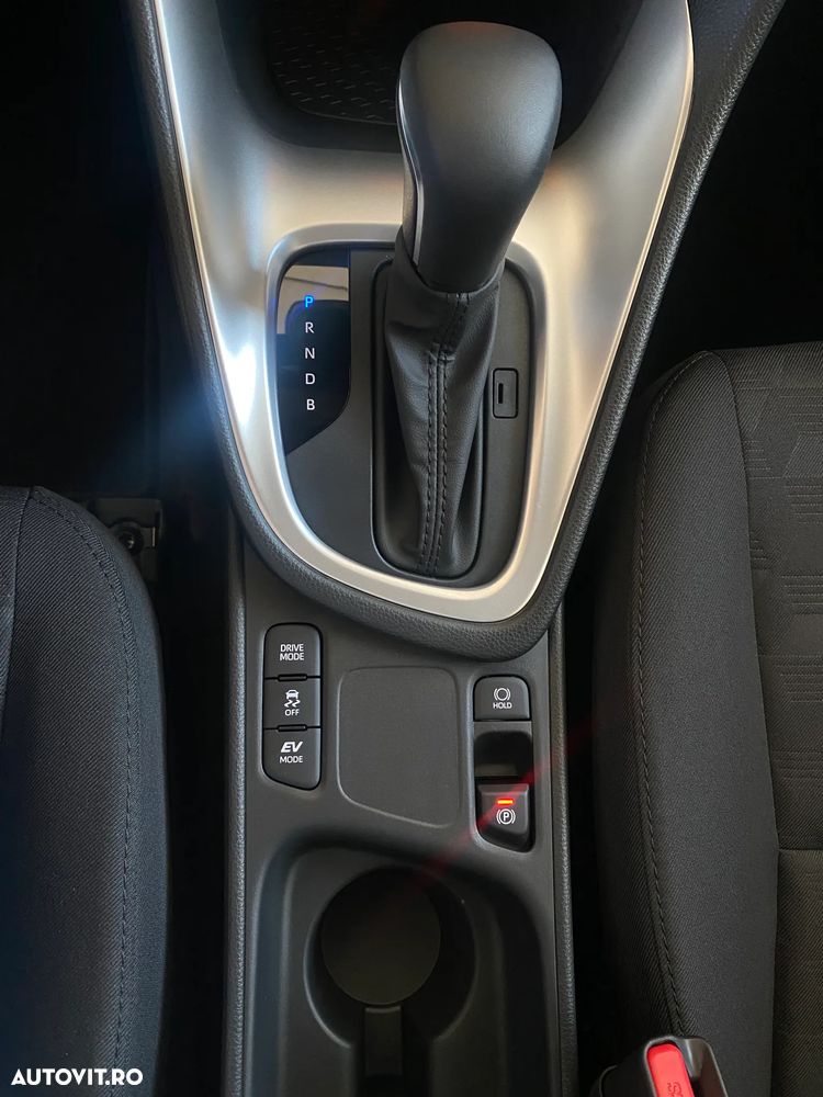 Toyota Yaris 1.5 VVT-i HSD Active - 21