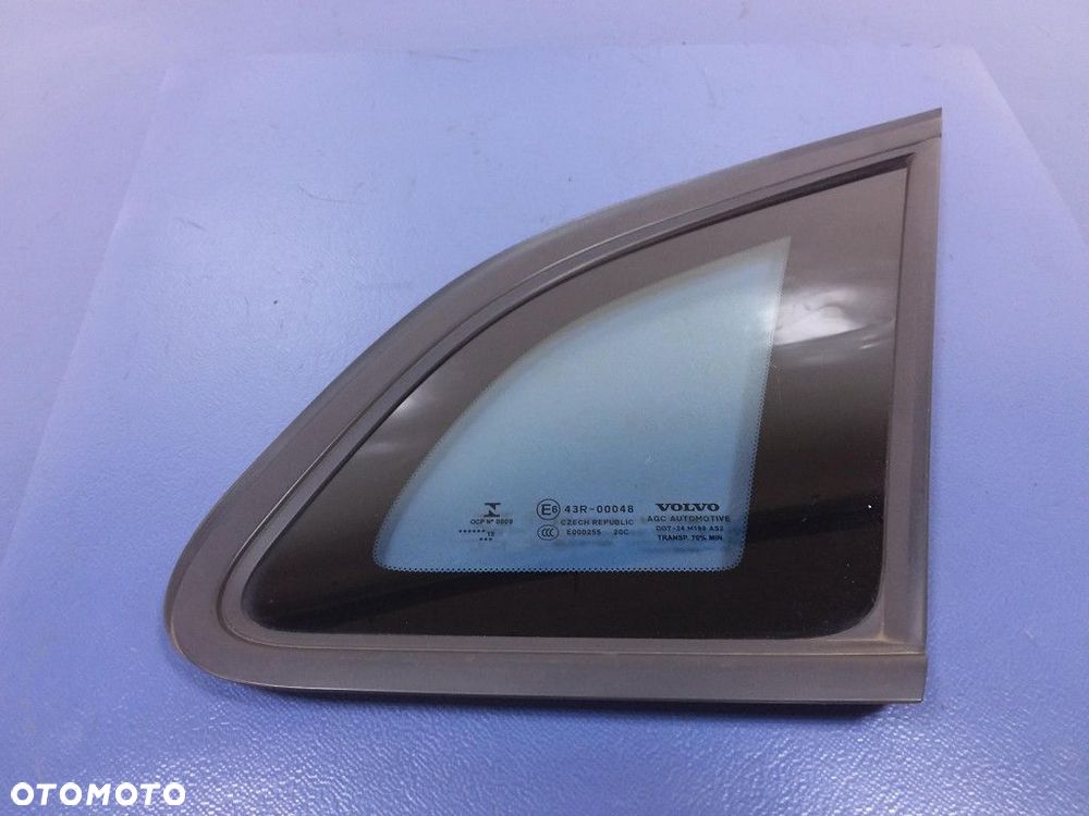 VOLVO V40 II SZYBA KAROSERYJNA TYŁ PRAWA 13 - 1