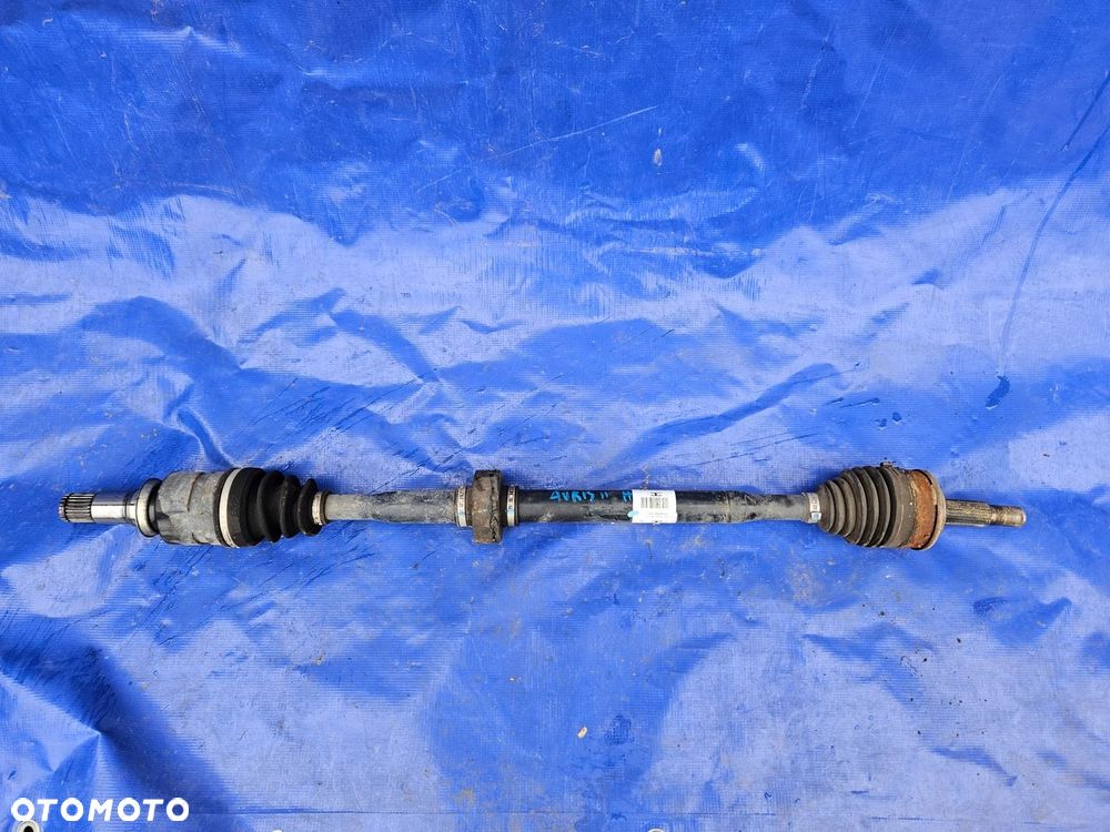 toyota auris II 12-18 1.8 HYBRID półoś prawa - 1