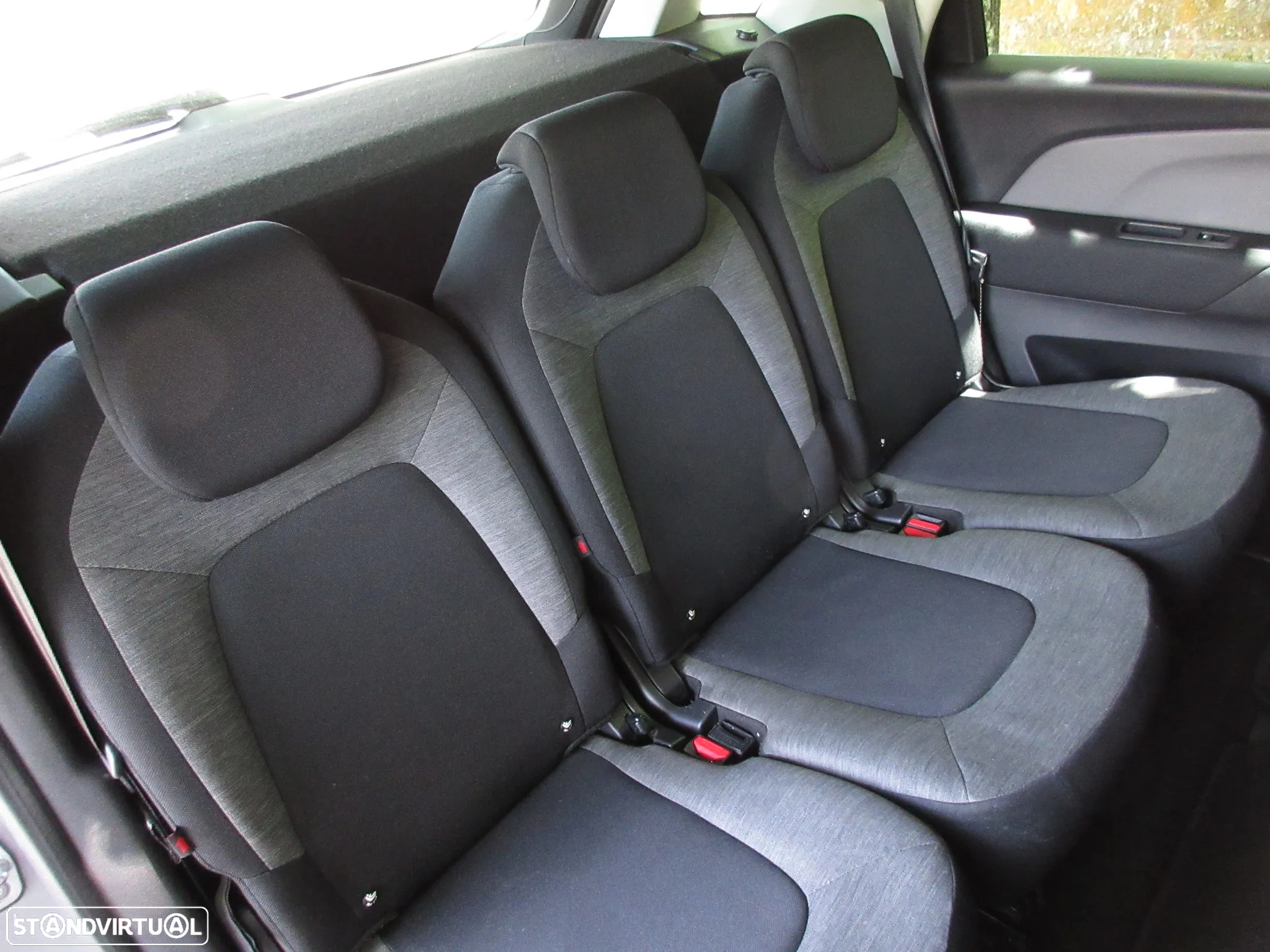 Citroën C4 Picasso 1.6 BlueHDi Shine EAT6 - 35