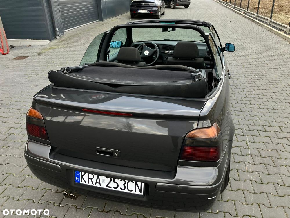 Volkswagen Golf 1.6 Trendline - 21