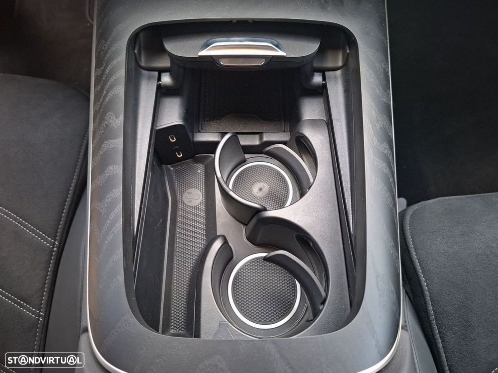 Mercedes-Benz e-220 d - 22