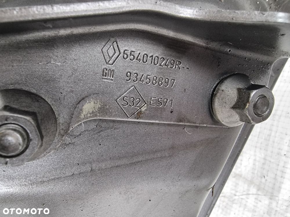 MASKA POKRYWA SILNIKA OPEL VIVARO B II 2 kod lakieru 10J - 10