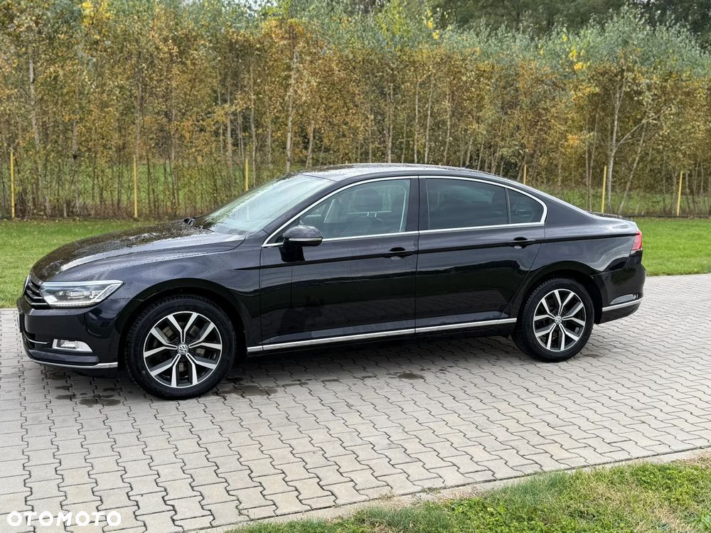 Volkswagen Passat - 4