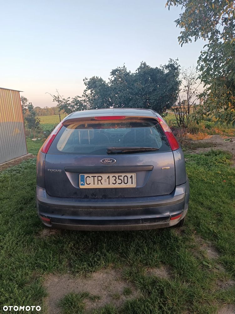 Ford Focus 1.6 TDCi Ambiente - 4
