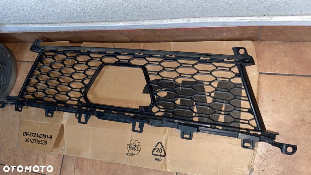 KRATKA ZDERZAKA PRZÓD ŚRODKOWA BMW G20 G21 M-PAKIET 8079592 - 1